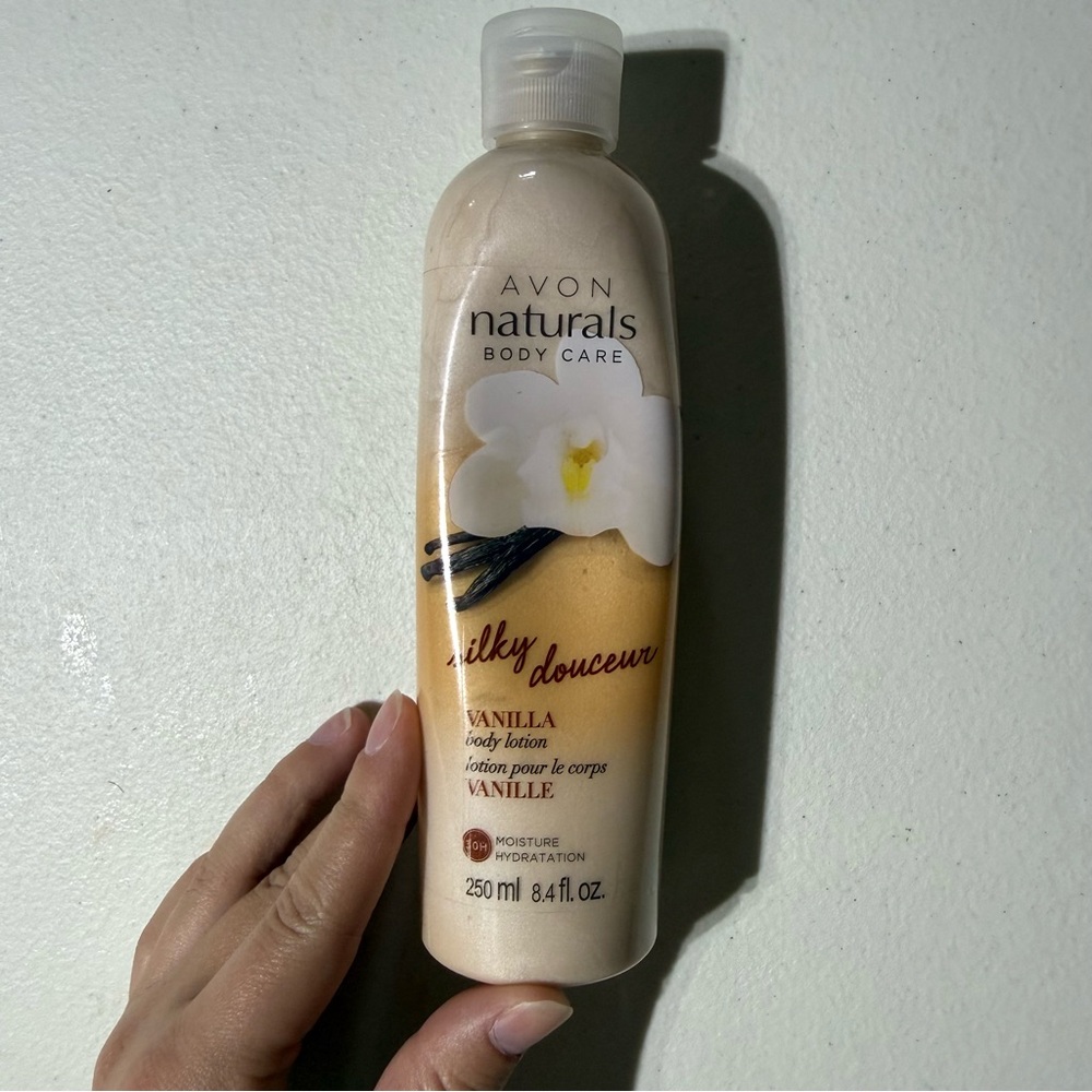 Avon Naturals, Silky Douceur, Vanilla Body Lotion, Sealed